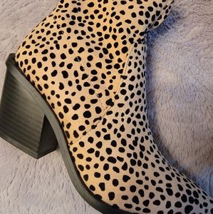 Just Fab cheetah print NWOT